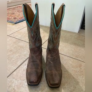 Shyanne leather boots, size 9